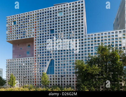 Steven Holl's simmons hall sur le campus de l'Institut de technologie de Massachusetts à Cambridge, MA Banque D'Images