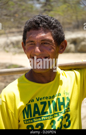 Toothless man smiling Banque D'Images