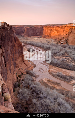 Coucher de soleil sur le Canyon de Chelly de Cameron donnent sur Banque D'Images