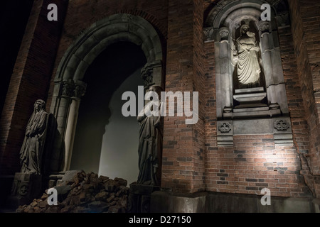 Reconstruction de la paroi latérale de la cathédrale Urakami détruite par la bombe atomique sur Nagasaki. Nagasaki Atomic Bomb Museum Banque D'Images