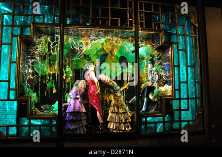 Vitrine décorée pour Noël,Harvey Nichols,Londres Banque D'Images