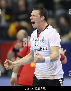 Dominik Klein de Allemagne célèbre un but durant le Championnat du Monde de handball masculin tour principal match Allemagne contre le Monténégro à Granollers, Espagne, 16 janvier 2013. Photo : Fabian Stratenschulte/dpa  + + +(c) afp - Bildfunk + + + Banque D'Images