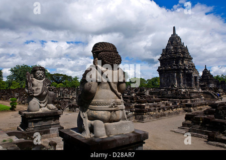 Dvarapala, le géant, gardien, Candi Plaosan, temple de Prambanan, près de Yogyakarta, Java, Indonésie Banque D'Images