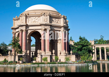 Exploratorium et Palace of Fine Arts à San Francisco. Banque D'Images