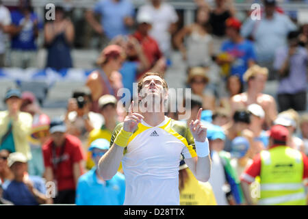 Melbourne, Australie. 17 janvier 2013. Andy Murray de Grande-bretagne célèbre sa victoire sur le quatrième jour de l'Open d'Australie de Melbourne Park. Credit : Action Plus de Sports / Alamy Live News Banque D'Images