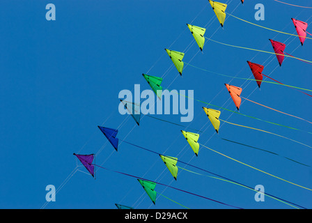 Des piles de stunt kites Banque D'Images