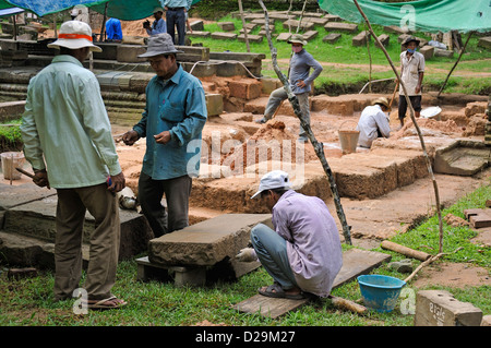 Les archéologues à Preah KhanTemple, Angkor Wat, au Cambodge Banque D'Images