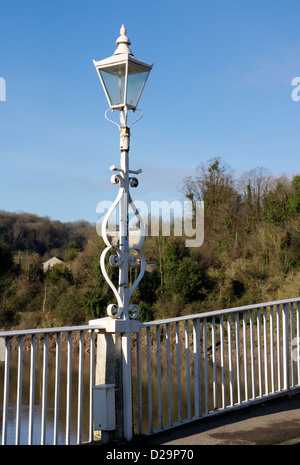 Chepstow est une petite ville de Monmouthshire, célèbre pour son château normand et pont de fer sur la rivière Wye. Banque D'Images