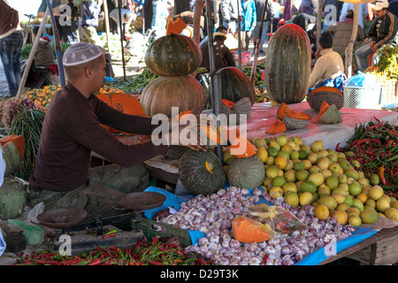 Fruits, marché du dimanche, Berber Village, Taroudant, Maroc Banque D'Images