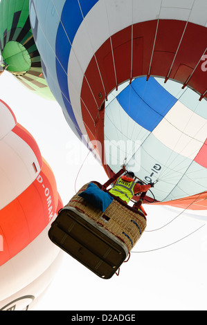 Montgolfières de partir de Douvres pour un record du monde la traversée de la manche. Banque D'Images