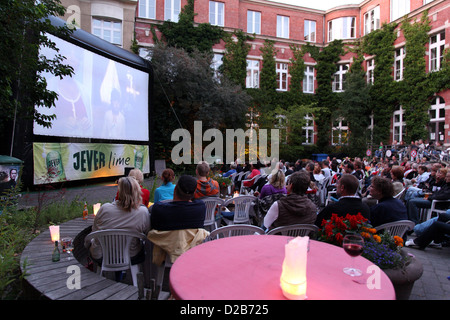 Berlin, Allemagne, cinéma en plein air dans la vieille ville de Spandau Banque D'Images