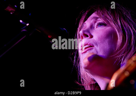 Le 23 novembre 2012 - Milan, Italie - l'auteur-compositeur Beth Orton effectue au music club Salumeria della Musica Banque D'Images