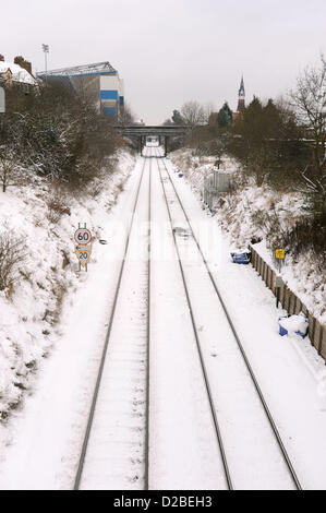 Les voies de chemin de fer recouverte de neige lors de la deuxième journée de la neige aujourd'hui à Birmingham, UK Banque D'Images