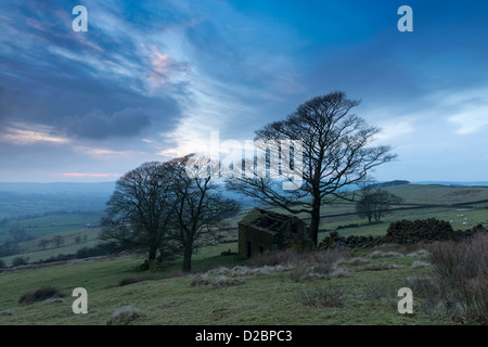 Grange ruine à Roach fin sur le bord du Staffordshire Moorlands cafards, Banque D'Images