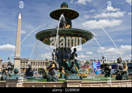 La fontaine de la rivière du Commerce et de la navigation, de la Place de la Concorde, Paris, France. Banque D'Images