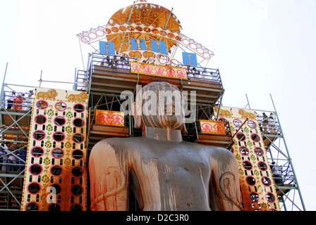 Statue de Bahubali, Sravanbelagola, Bangalore, Karnataka, Inde Banque D'Images