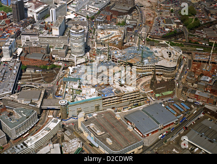 Vue aérienne du centre commercial Bullring Centre à Birmingham, alors que d'importants travaux de réaménagement en 2002 Banque D'Images