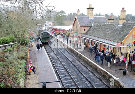 La gare de Santa à Arley Gare, Severn Valley Railway, Arley, Worcestershire, Angleterre, RU Banque D'Images