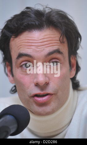 L'acteur français Anthony Delon, fils d'Alain Delon, prend la parole lors d'une conférence de presse avant de Brno Opera Ball 2013 à Brno, en République tchèque, le 19 janvier 2013. (CTK Photo/Igor Zehl) Banque D'Images