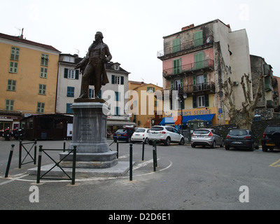 Une statue de Pasquale Paoli sur un carré à corte corse sur iosland Banque D'Images