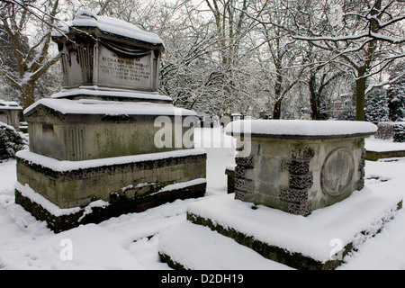 76200 Village cimetière. Créé par Edward Alleyn et consacrée le dimanche 1er septembre 1616 par l'archevêque (suite..) Banque D'Images