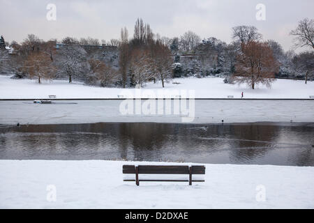 Londres, Royaume-Uni. 21 janvier 2013. Hampstead Heath couvertes de neige, comme le temps de gel se poursuit dans le sud-est Banque D'Images