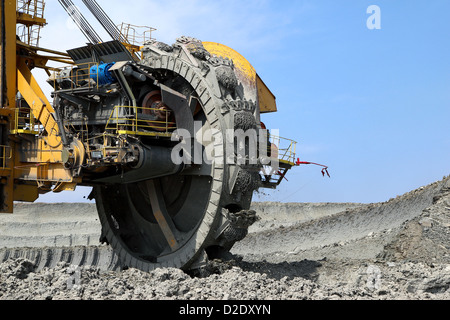 Détail de l'exploitation minière de lignite en roue Banque D'Images