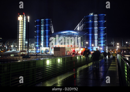Berlin, Allemagne, la gare centrale de Berlin pendant la Fête des Lumières Banque D'Images