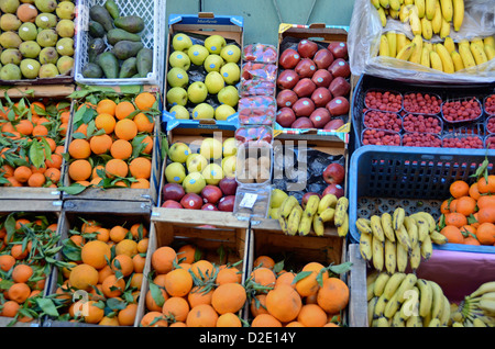 Stand de fruits et légumes, Maroc Banque D'Images