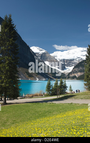 LAKE LOUISE GLACIER VICTORIA Mont VICTORIA BANFF NATIONAL PARK ALBERTA CANADA Banque D'Images