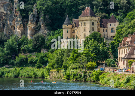 LA ROQUE GAGEAC, FRANCE - 22 juin 2012 : l'extérieur de la Malartrie Château de la village de La Roque Gageac le Juin 22th, 2012 à Dordogne Perigord France Banque D'Images