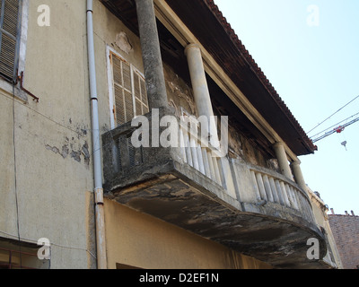 Une maison non entretenue sur la corse Banque D'Images