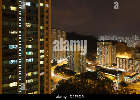 Hong Kong, Chine, Hong Kong Tsing Yi skyscrapers at night Banque D'Images