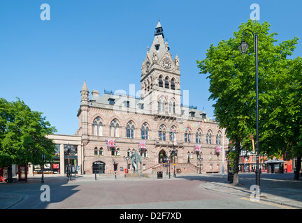 St Werburgh Street & Chester Town Hall, Chester, Cheshire, Angleterre, Royaume-Uni Banque D'Images