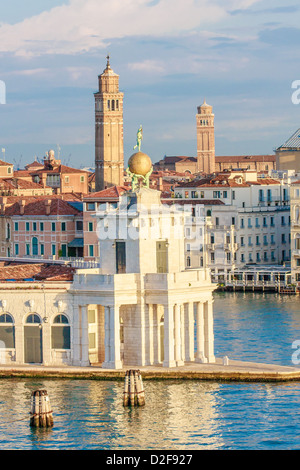 Venise, Punta della Dogana di Mare, à l'entrée de la Grand Canal Banque D'Images