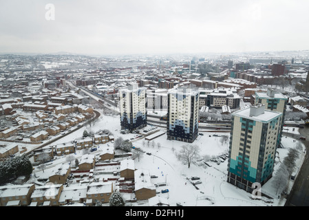 Vues aériennes de la ville de Sheffield South Yorkshire Angleterre après de fortes chutes de neige en janvier 2013 Banque D'Images