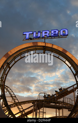 Roller Coaster sur la jetée de Brighton, Brighton, East Sussex Banque D'Images