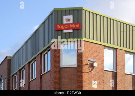 Royal Mail de tri dans la zone industrielle et commerciale de Burgess Hill West Sussex Banque D'Images