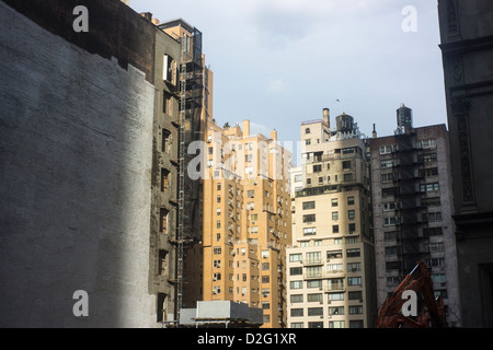 Un site en cours d'élaboration sur West 57th Street à Manhattan, à New York Banque D'Images