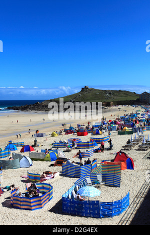 L'été, Porthmeor plage de surf, la ville de St Ives, Cornwall County ; Angleterre ; UK Banque D'Images