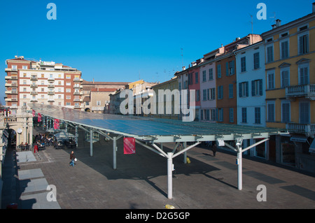 Piazza Ghiaia square la place principale du marché sur la journée normale de la ville de Parme Émilie-Romagne Italie Europe centrale Banque D'Images