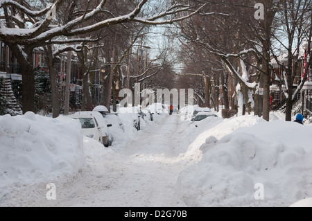 Rue résidentielle après une tempête de Montréal Canada Banque D'Images