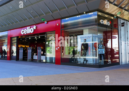 Une succursale de Celio vêtements hommes boutique au centre commercial Odysseum à Montpellier, dans le sud de la France. Banque D'Images