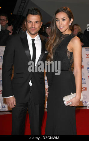 PETER ANDRE & EMILY MACDONAGH TELEVISON NATIONAL AWARDS RED CARPET ARRIVANTS LONDON ENGLAND UK 23 Janvier 2013 Banque D'Images