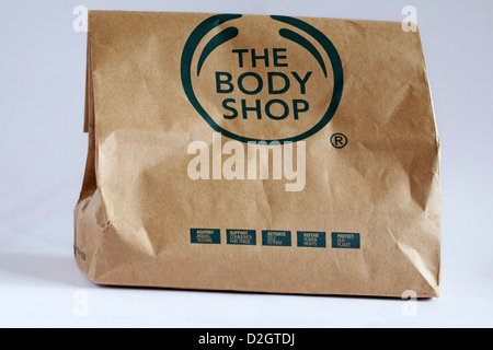 The Body Shop Sac en papier brun isolé sur fond blanc Banque D'Images