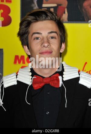 Los Angeles, Californie, USA. 23 janvier 2013. Jimmy Bennett assistant à la première de Los Angeles Film 43 tenue au Grauman's Chinese Theatre à Hollywood, Californie le 23 janvier 2013. 2013 Credit : ZUMA Press, Inc. / Alamy Live News Banque D'Images