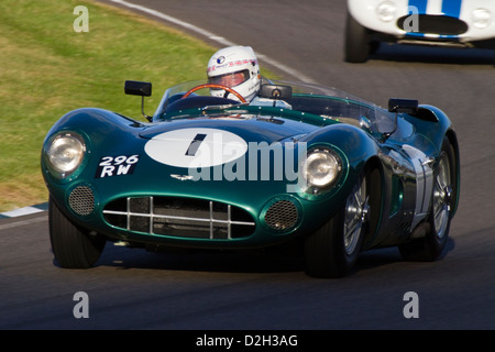 1957 Aston Martin DBR1 construit pour le championnat du monde des voitures de sport Banque D'Images