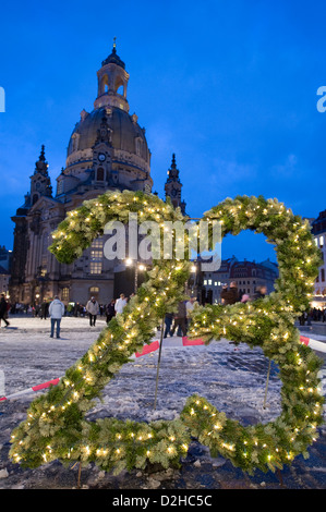 Dresde, Allemagne, un 23 est fait de branches de sapin sur le Neumarkt Banque D'Images