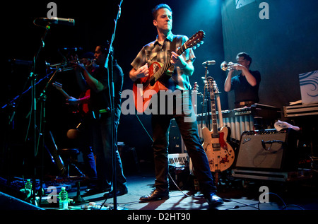 13 novembre 2012 - L'exécution de Calexico au music club Alcatraz de Milan, Italie Banque D'Images