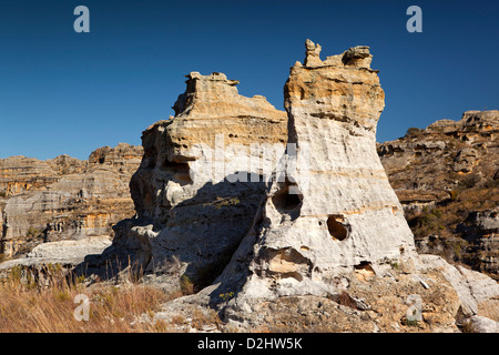 Madagascar, le Parc National de l'Isalo, vent-affleurements de grès sculpté à plateau central Banque D'Images